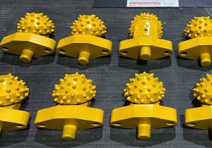 core barrel roller bit